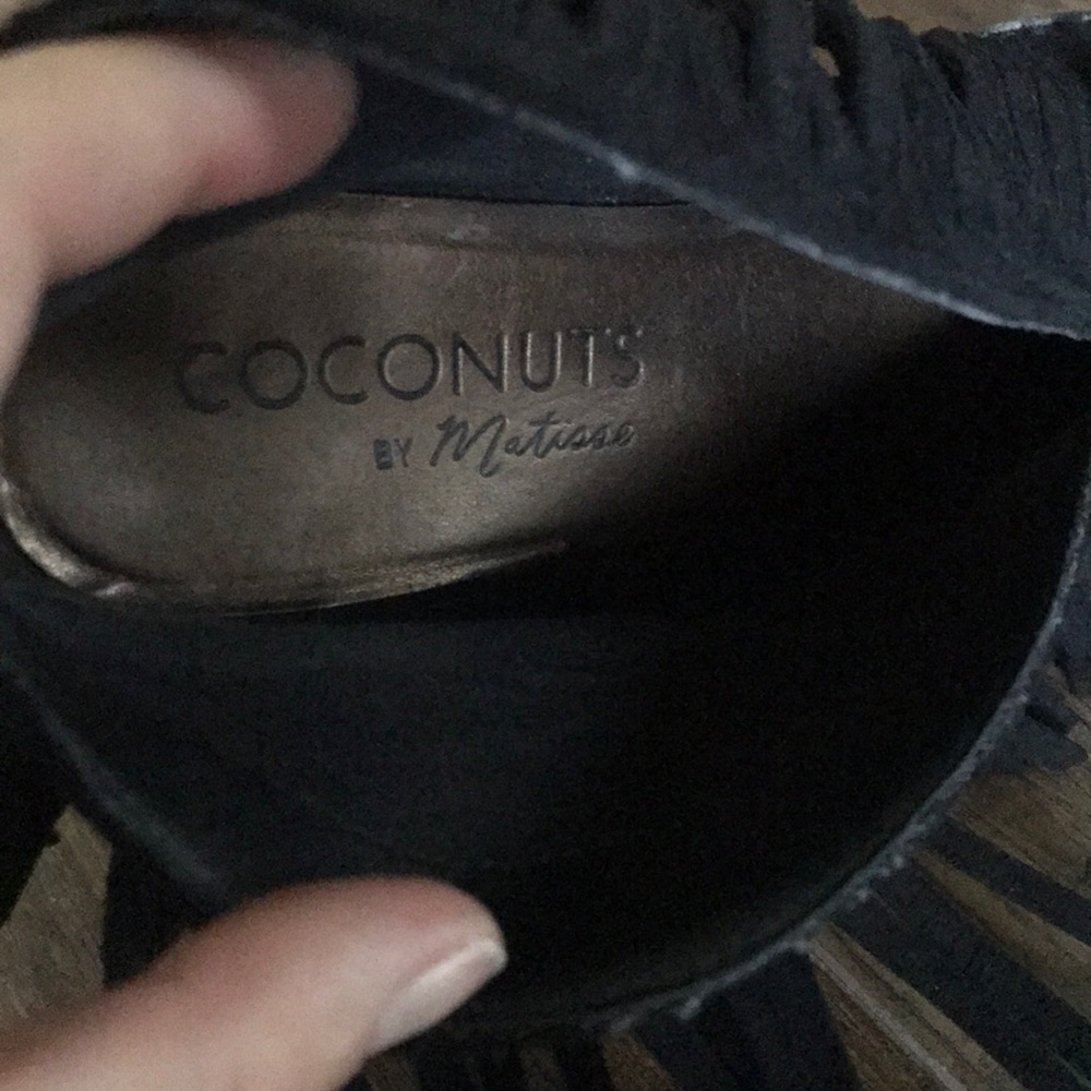 Coconuts By Matisse - image 3